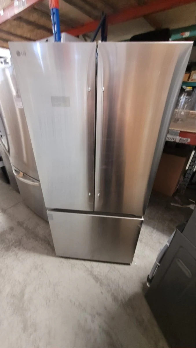 LF21G6200S - REFRIGERATORS - LG - French 3-Door - Stainless Steel - Open Box - Image 4