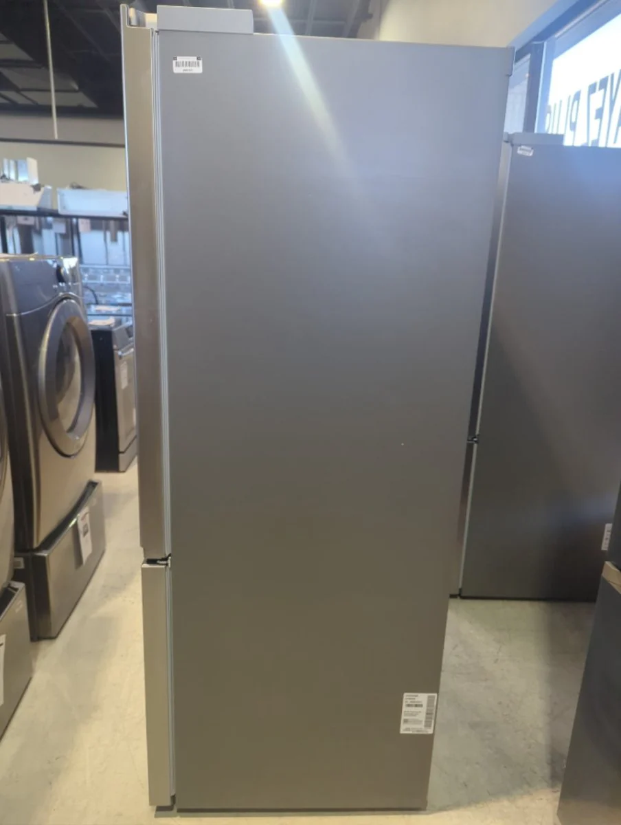 LF24Z6530S - REFRIGERATORS - LG - French 3-Door - Stainless Steel - Open Box - Image 4