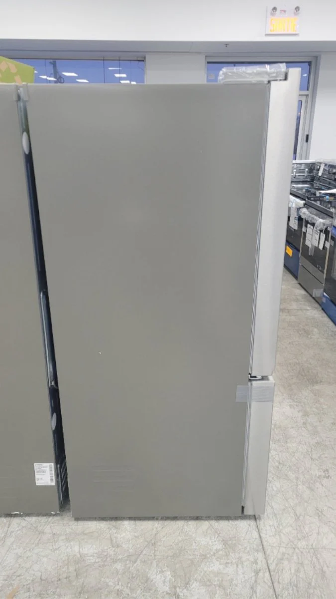 LF25H6200S - REFRIGERATORS - LG - French 3-Door - Stainless Steel - Open Box - Image 4