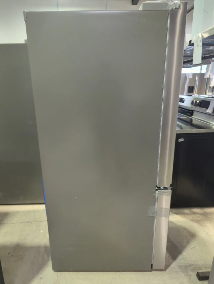 LF25H6330S - REFRIGERATORS - LG - French 3-Door - Stainless Steel - Open Box - Image 4