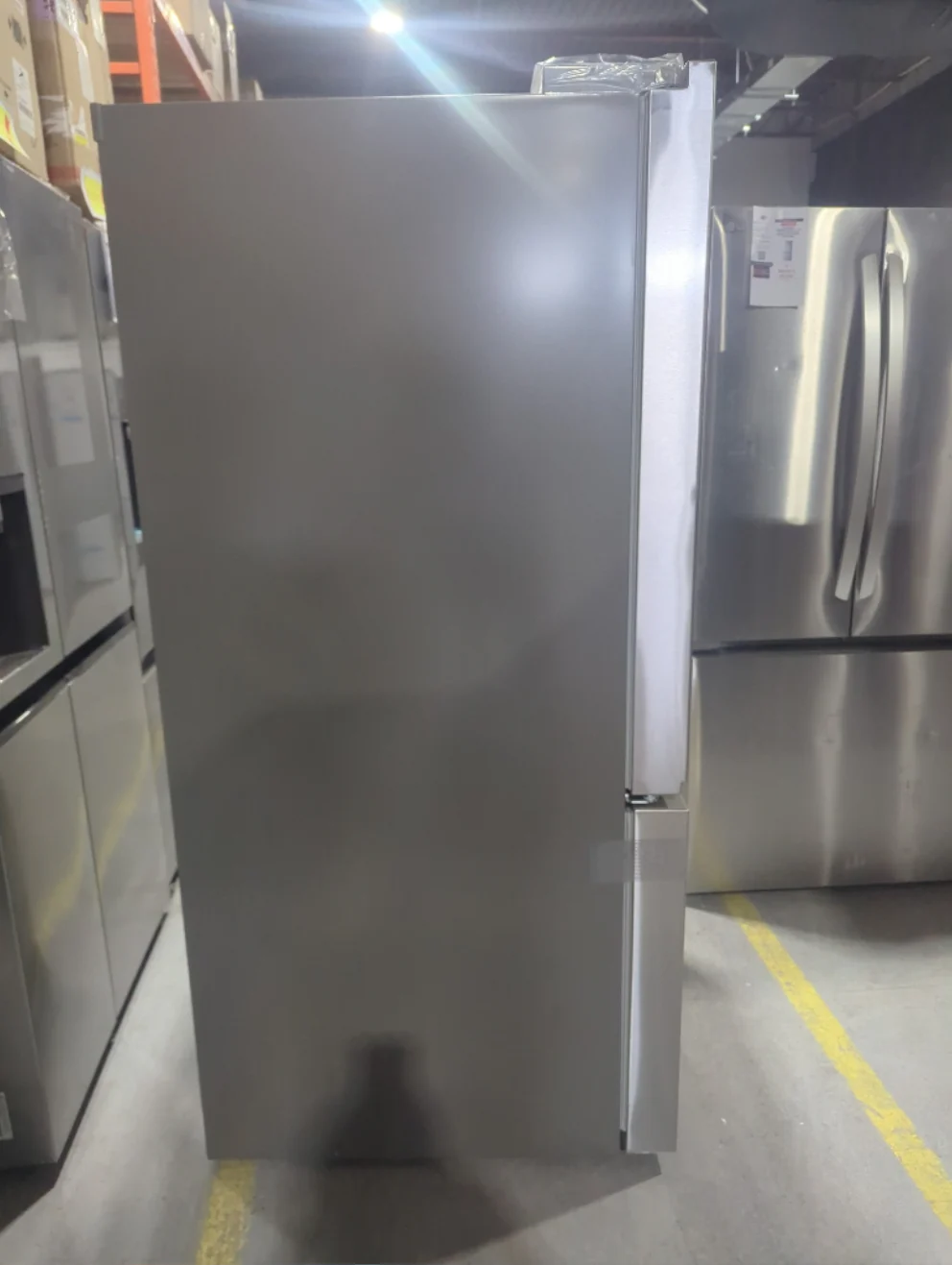 LF25S6000S - REFRIGERATORS - LG - French 3-Door - Stainless Steel - Open Box - Image 4