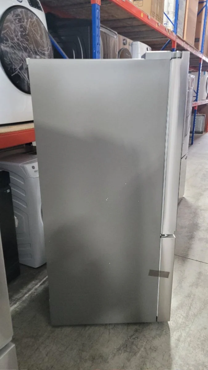 LF25S6200S - REFRIGERATORS - LG - French 3-Door - Stainless Steel - Open Box - Image 3