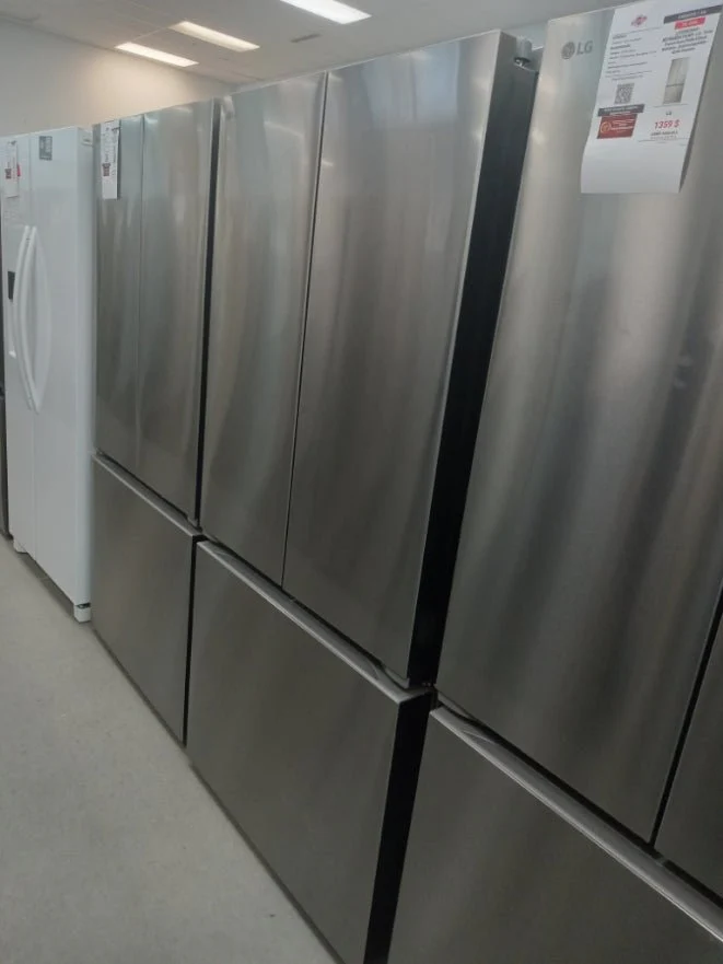 LF25S6200S - REFRIGERATORS - LG - French 3-Door - Stainless Steel - Open Box - Image 2
