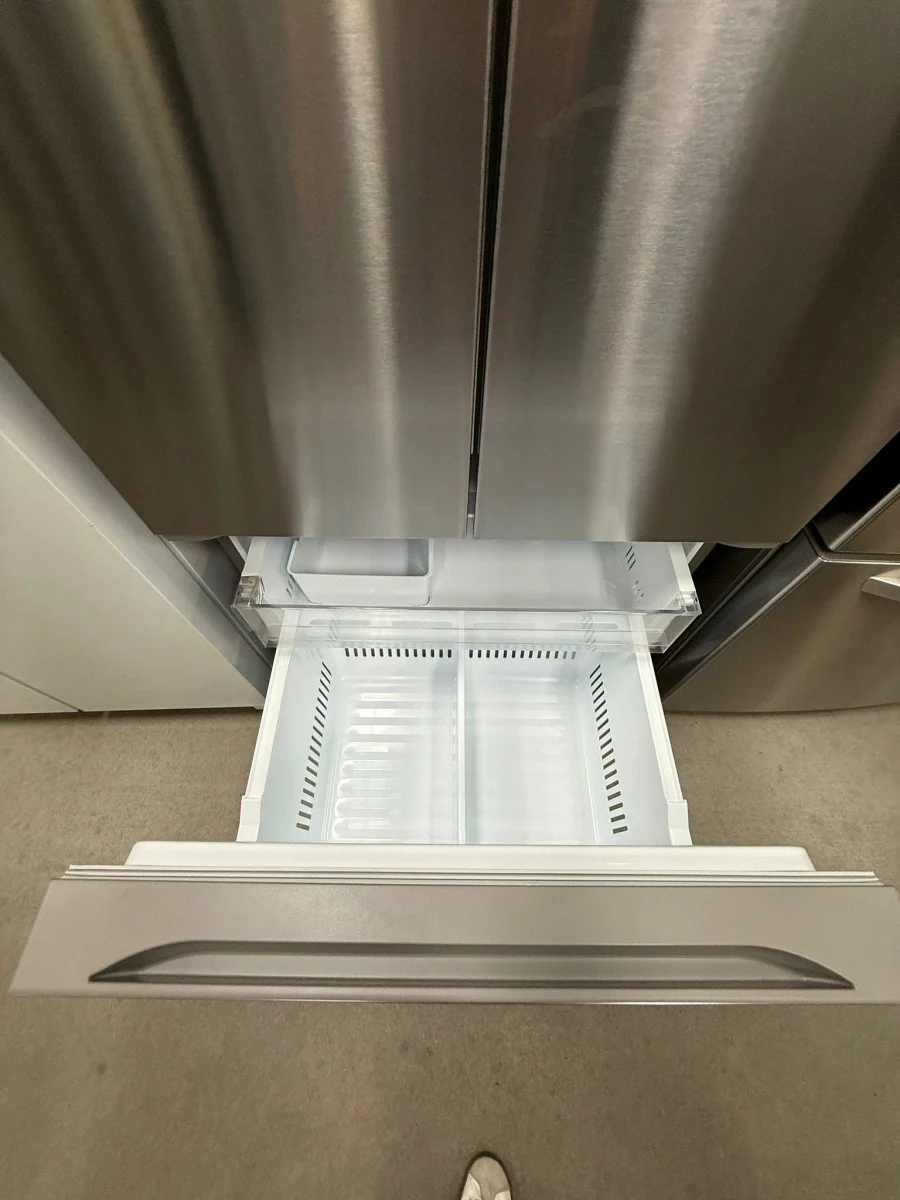 LF25S6200S - REFRIGERATORS - LG - French 3-Door - Stainless Steel - Open Box - Image 4