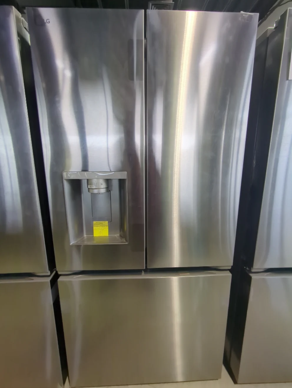 LF25S6330S - REFRIGERATORS - LG - French 3-Door - Stainless Steel - Open Box - Image 2