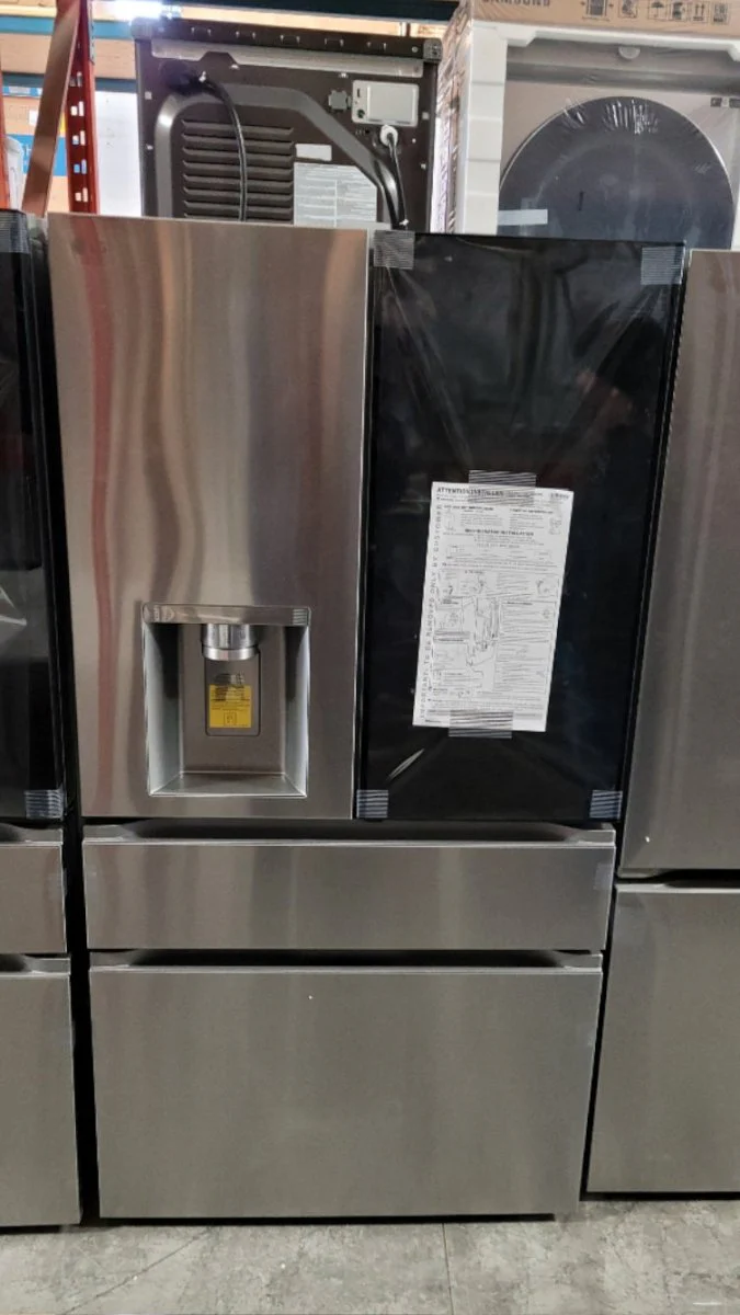 LF29S8365S - REFRIGERATORS - LG - French 4-Door - Stainless Steel - Open Box - Image 2