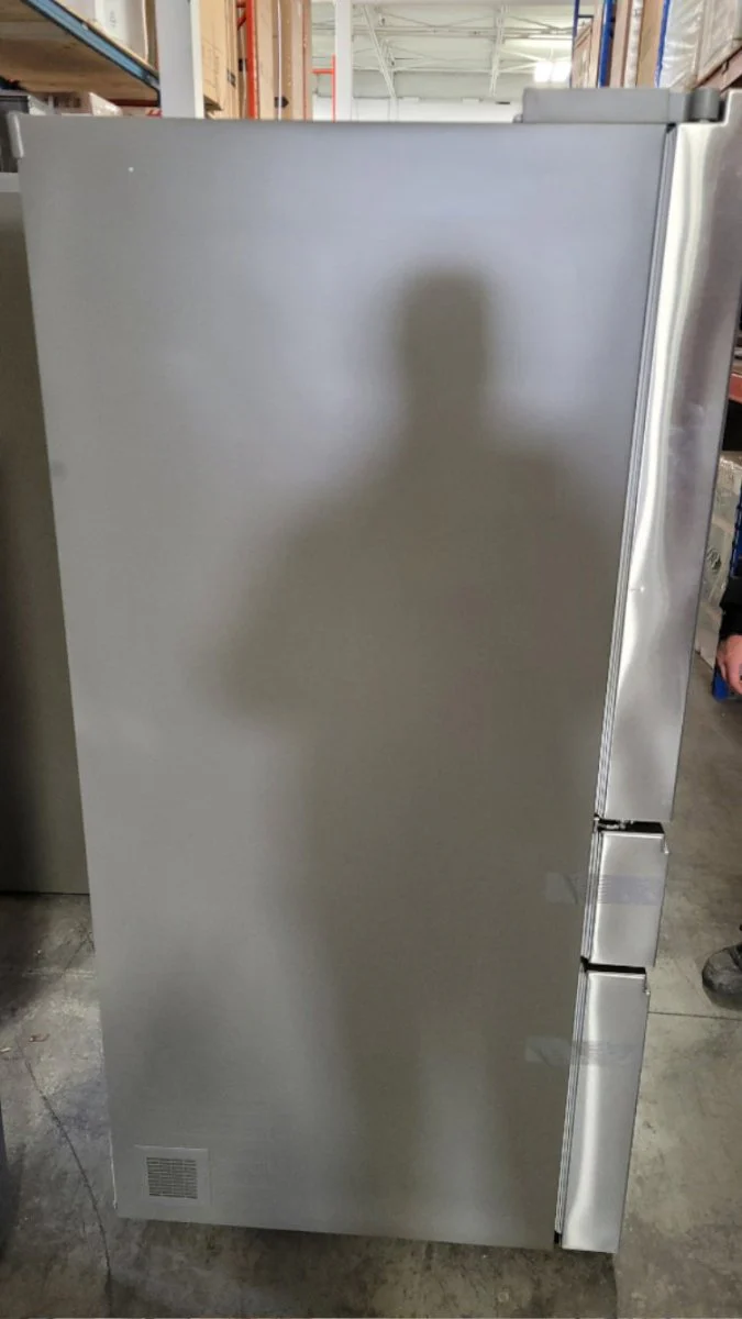 LF29S8365S - REFRIGERATORS - LG - French 4-Door - Stainless Steel - Open Box - Image 3