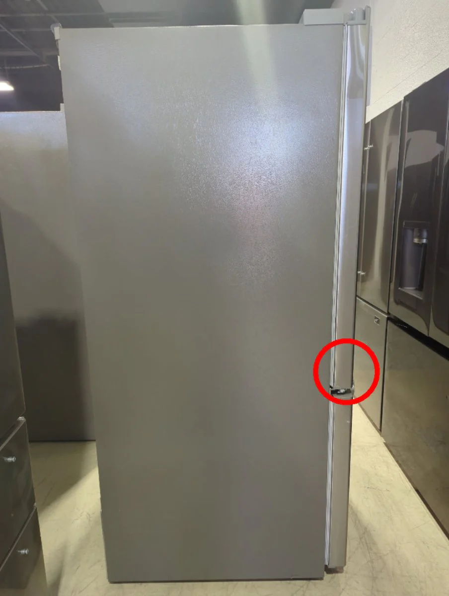 LF29T6000S - REFRIGERATORS - LG - French 3-Door - Stainless Steel - Open Box - Image 4