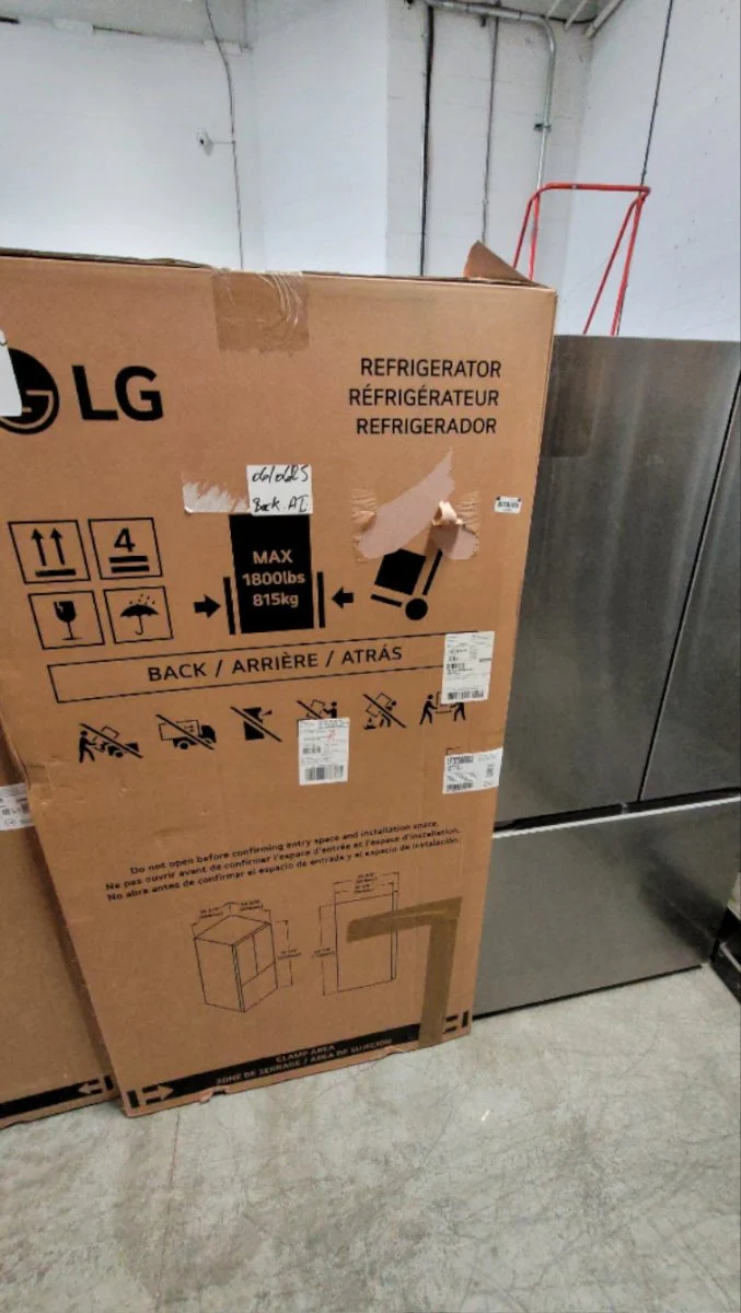 LF32S6000S - REFRIGERATORS - LG - French 3-Door - Stainless Steel - Open Box - Image 3