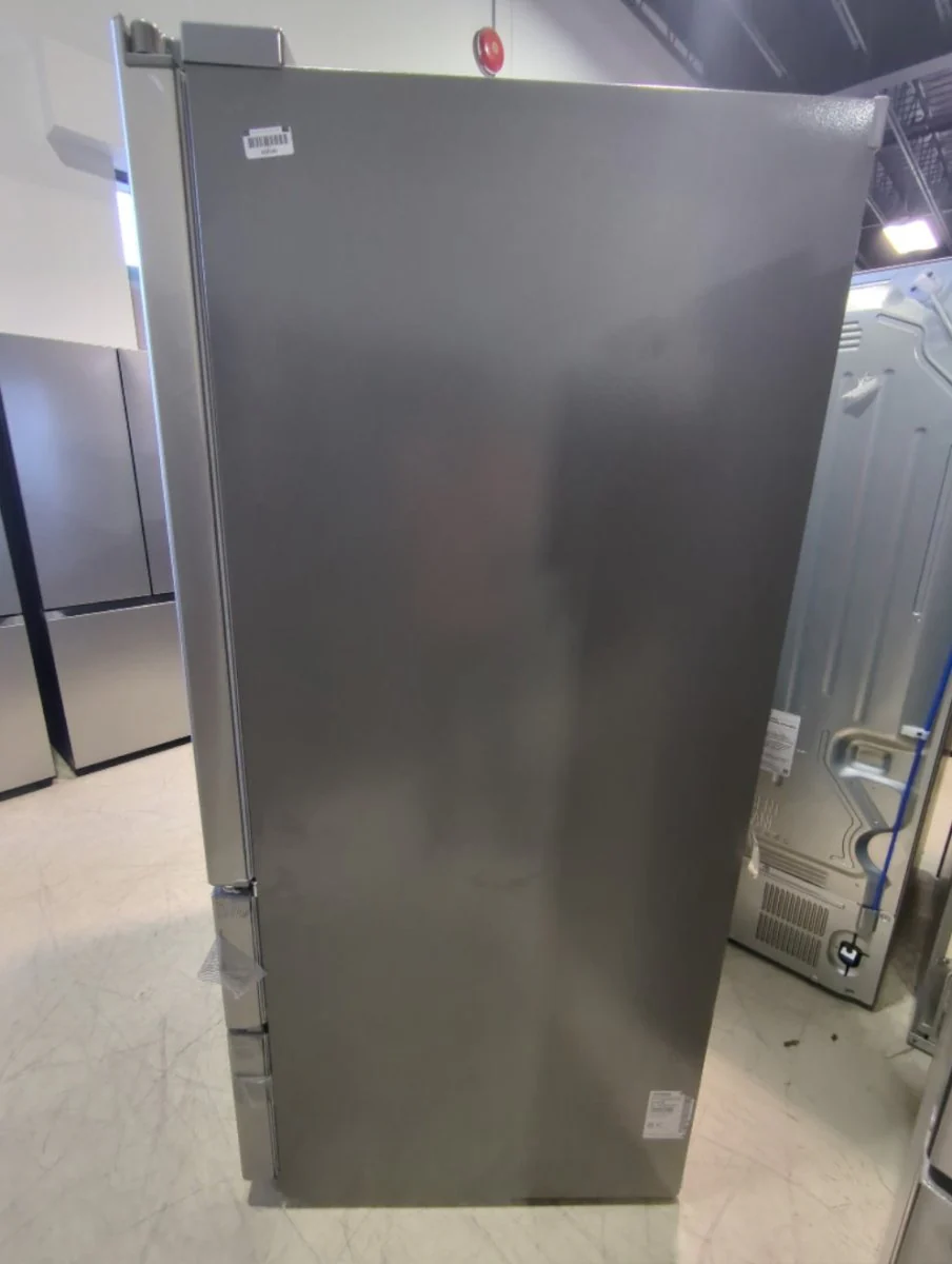 LMXS28626S - REFRIGERATORS - LG - French 4-Door - Stainless Steel - Open Box - Image 3