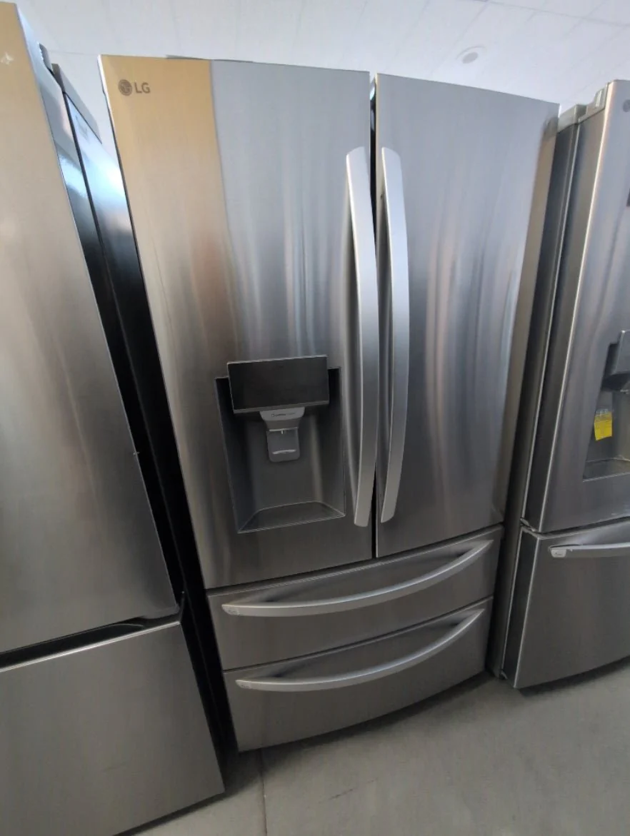 LMXS28626S - REFRIGERATORS - LG - French 4-Door - Stainless Steel - Open Box - Image 2