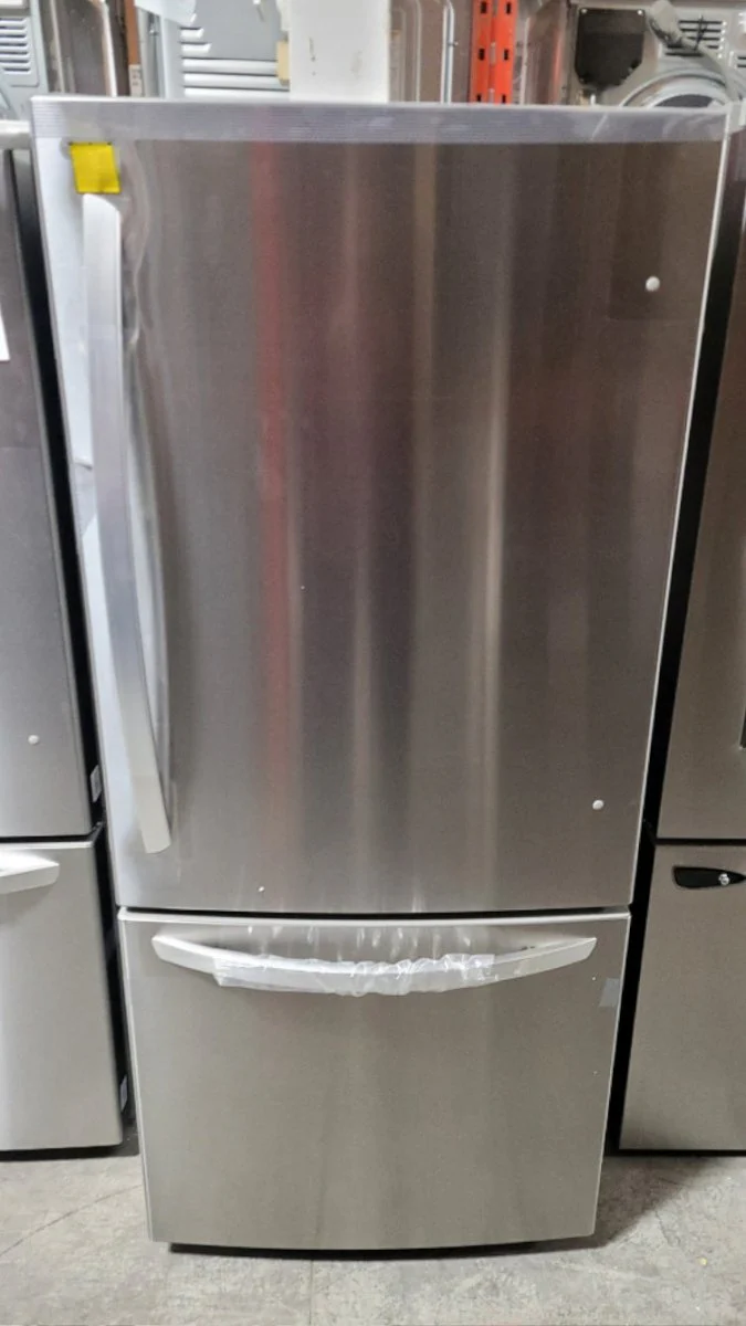 LRDNS2200S - REFRIGERATORS - LG - Bottom Freezer - Stainless Steel - Open Box - Image 2