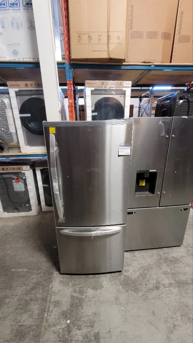 LRDNS2200S - REFRIGERATORS - LG - Bottom Freezer - Stainless Steel - Open Box - Image 2