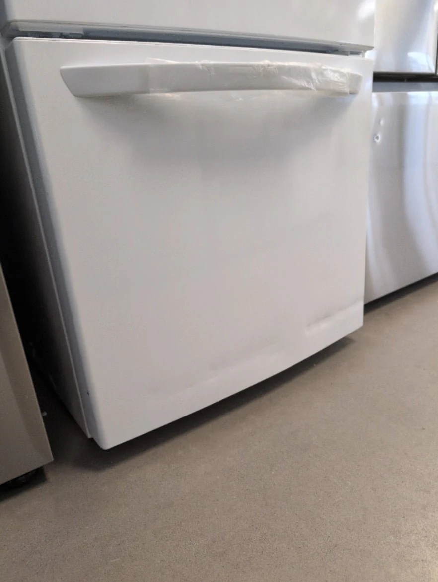 LRDNS2200W - REFRIGERATORS - LG - Bottom Freezer - White - Open Box - Image 2