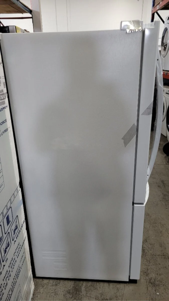 LRDNS2200W - REFRIGERATORS - LG - Bottom Freezer - White - Open Box - Image 3