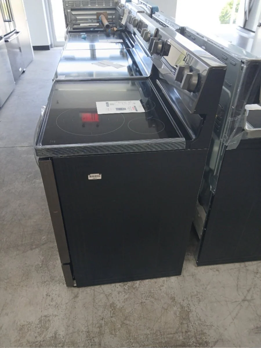 LREL6325D - RANGES - LG - Electric - Black Stainless - Open Box - Image 3