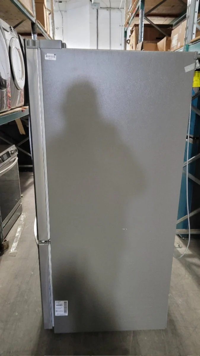 LRFCS29D6S - REFRIGERATORS - LG - French 3-Door - Stainless Steel - Open Box - Image 4