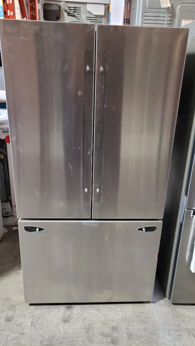 LRFLS3206S - REFRIGERATORS - LG - French 3-Door - Stainless Steel - Open Box - Image 2