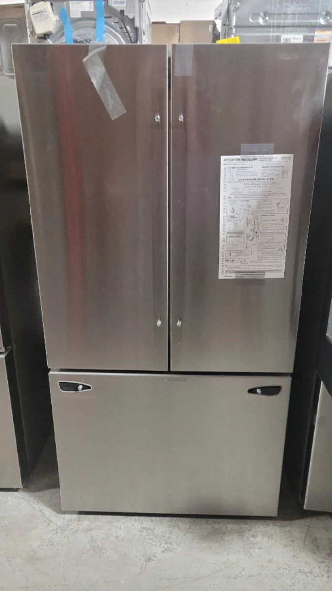 LRFLS3206S - REFRIGERATORS - LG - French 3-Door - Stainless Steel - Open Box - Image 2