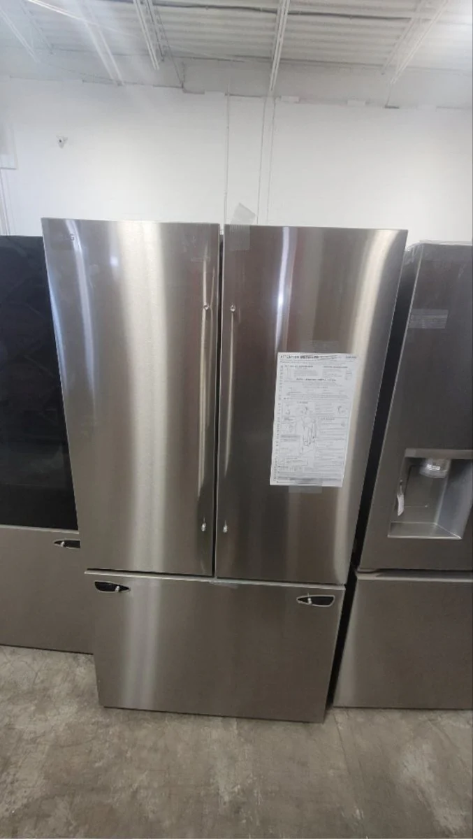 LRFLS3206S - REFRIGERATORS - LG - French 3-Door - Stainless Steel - Open Box - Image 2