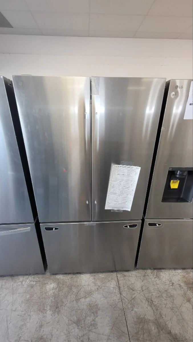 LRFLS3206S - REFRIGERATORS - LG - French 3-Door - Stainless Steel - Open Box - Image 2