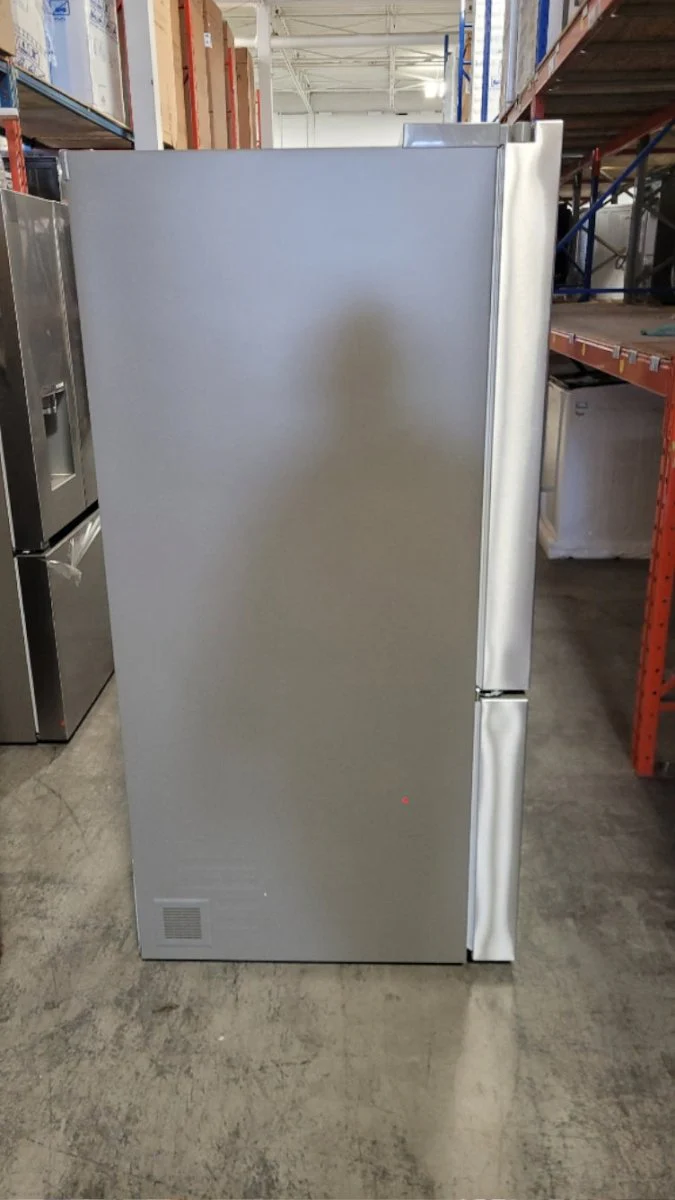 LRFLS3206S - REFRIGERATORS - LG - French 3-Door - Stainless Steel - Open Box - Image 3
