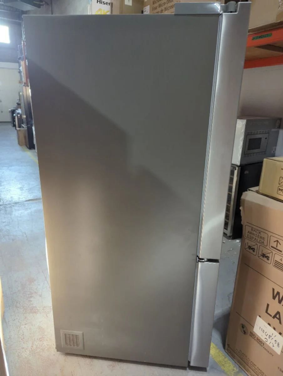 LRFLS3206S - REFRIGERATORS - LG - French 3-Door - Stainless Steel - Open Box - Image 3