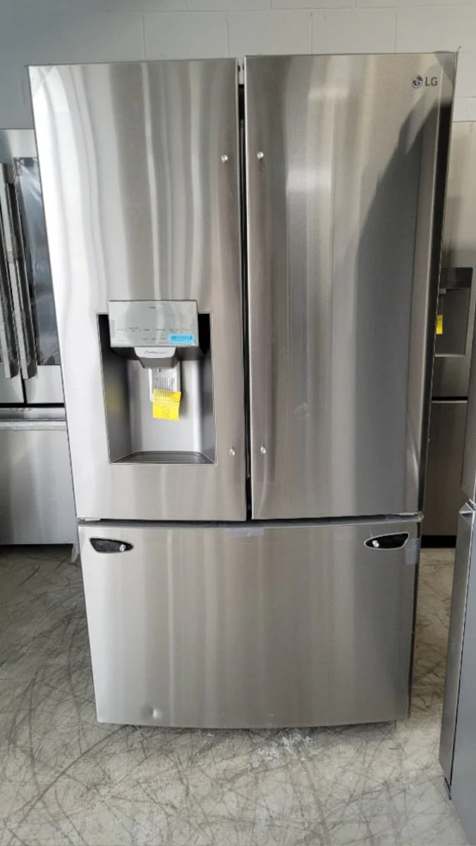LRFS28XBS - REFRIGERATORS - LG - French 3-Door - Stainless Steel - Open Box - Image 4
