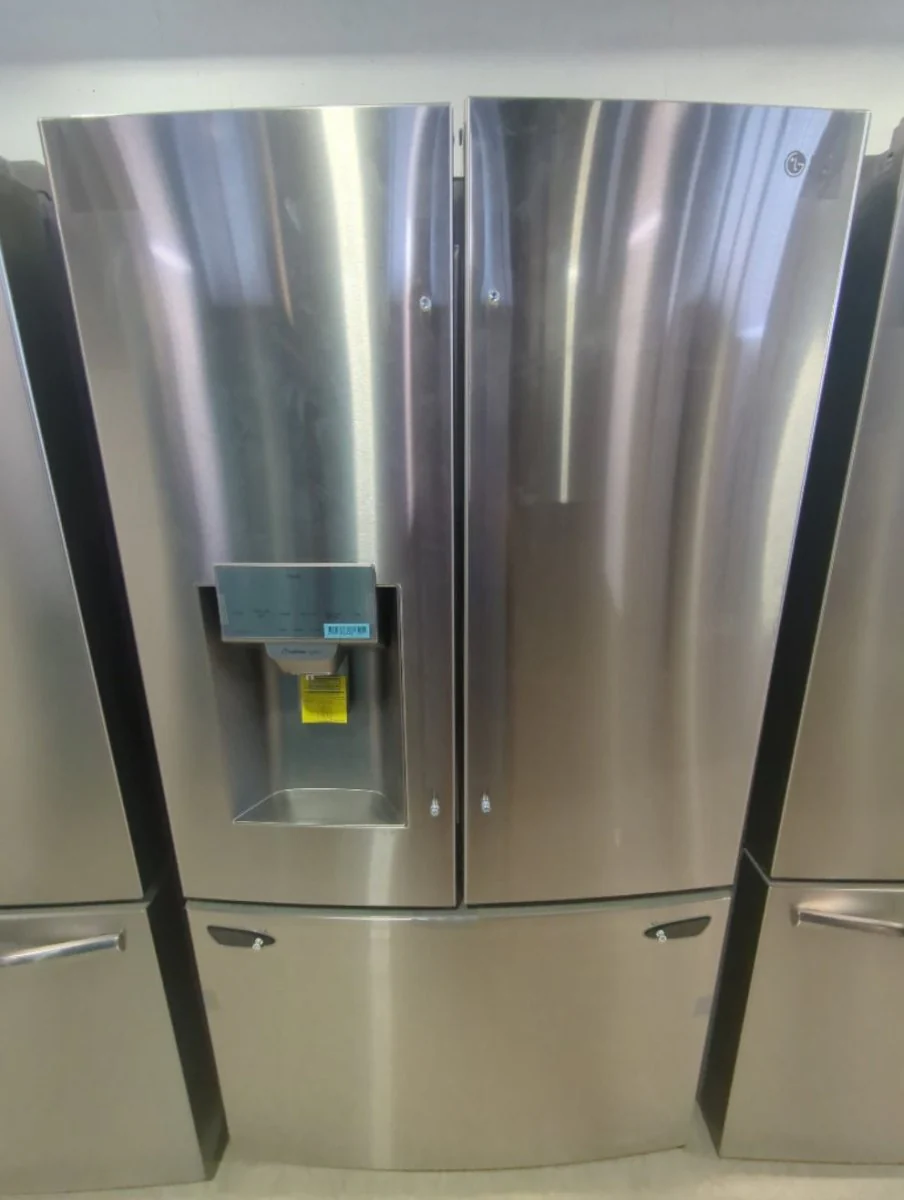 LRFS28XBS - REFRIGERATORS - LG - French 3-Door - Stainless Steel - Open Box - Image 2