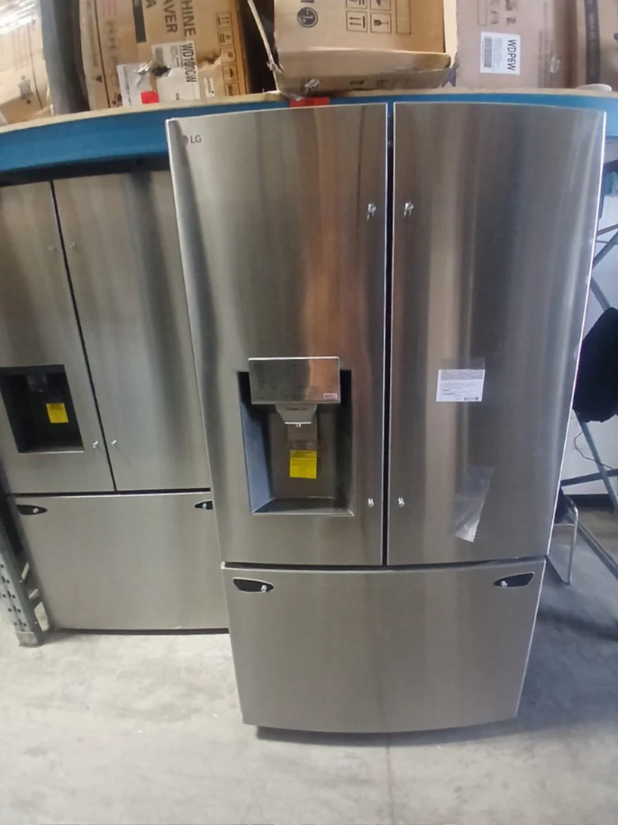 LRFS28XBS - REFRIGERATORS - LG - French 3-Door - Stainless Steel - Open Box - Image 2