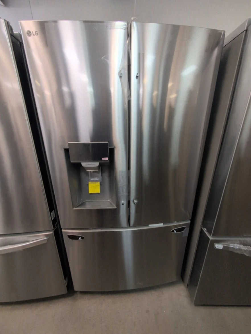 LRFS28XBS - REFRIGERATORS - LG - French 3-Door - Stainless Steel - Open Box - Image 3