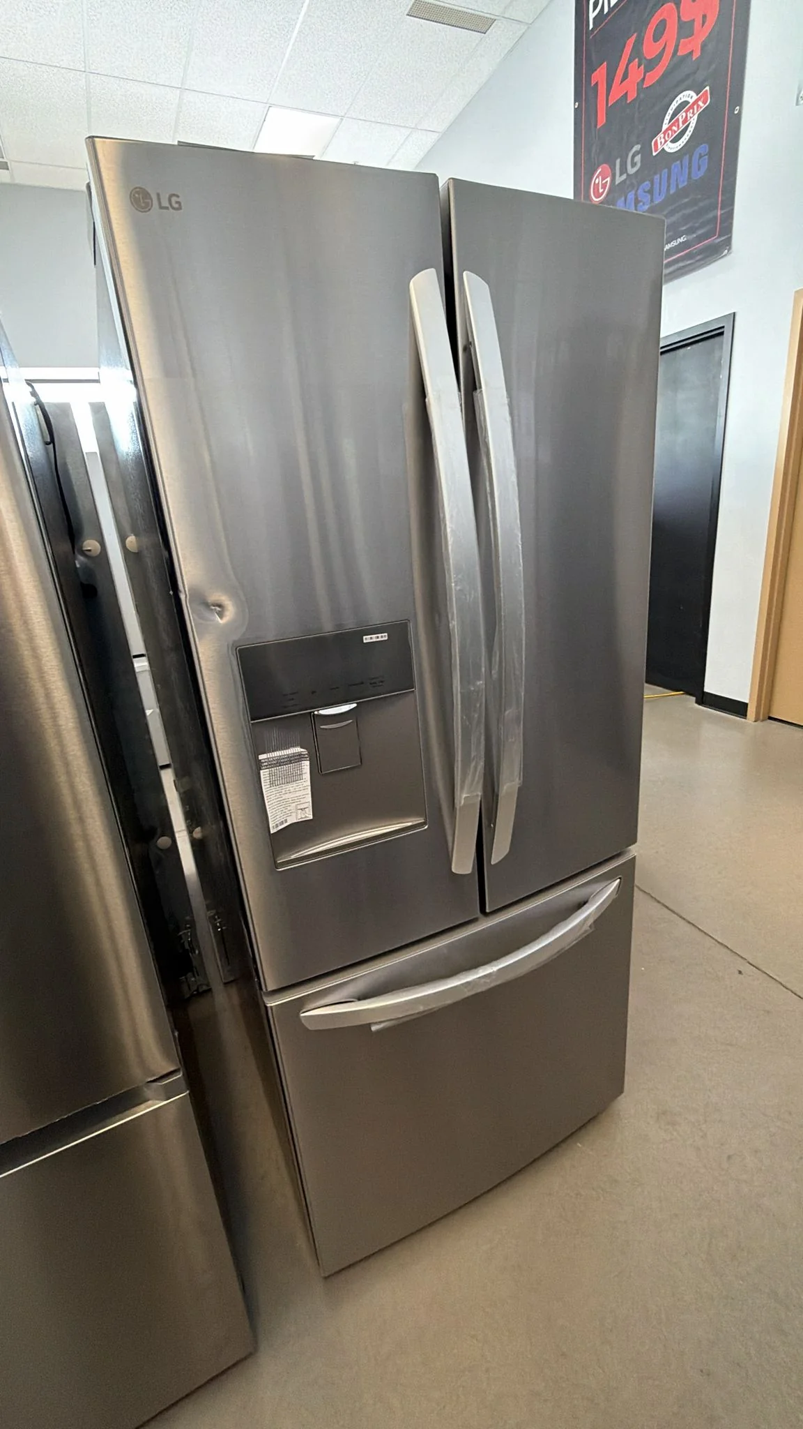 LRFWS2200S - REFRIGERATORS - LG - French 3-Door - Stainless Steel - Open Box - Image 2