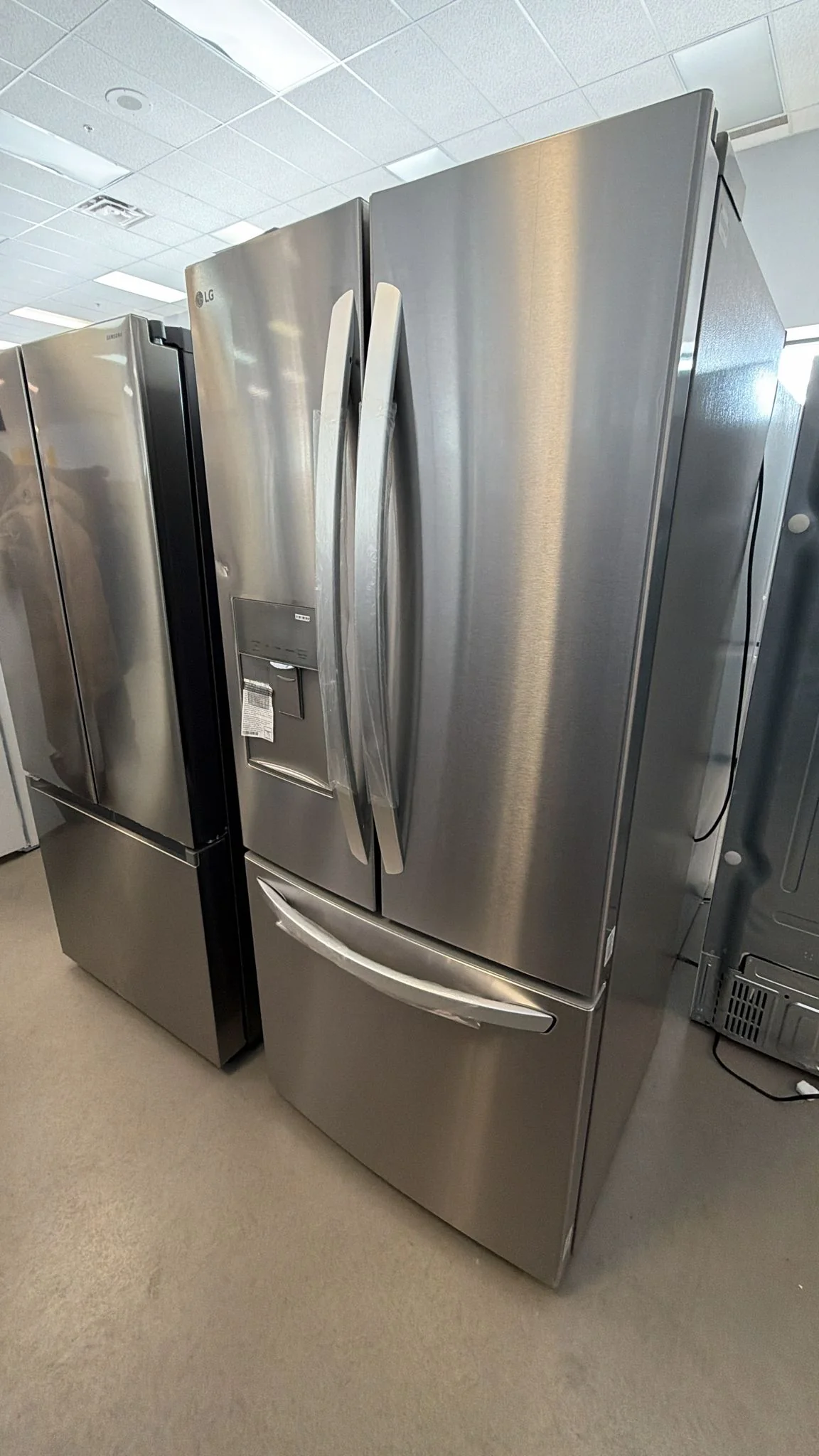 LRFWS2200S - REFRIGERATORS - LG - French 3-Door - Stainless Steel - Open Box - Image 5