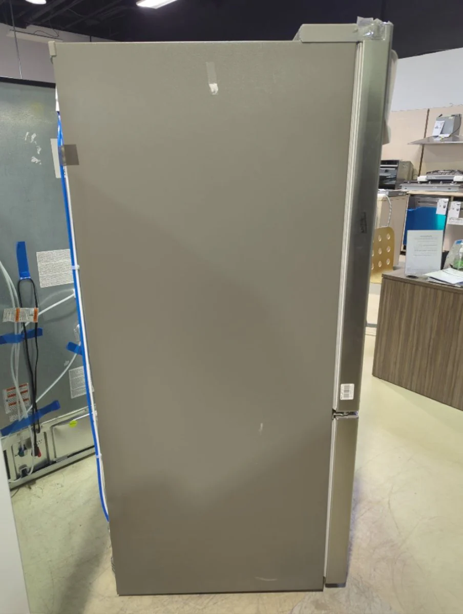 LRFWS2200S - REFRIGERATORS - LG - French 3-Door - Stainless Steel - Open Box - Image 3