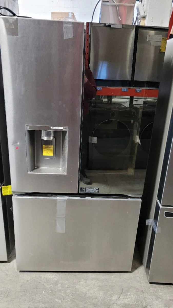 LRYKS3106S - REFRIGERATORS - LG - French 3-Door - Stainless Steel - Open Box - Image 2