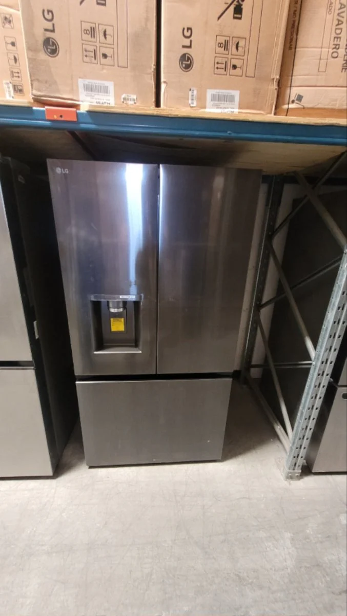 LRYXC2606D - REFRIGERATORS - LG - French 3-Door - Black Stainless - Open Box - Image 2