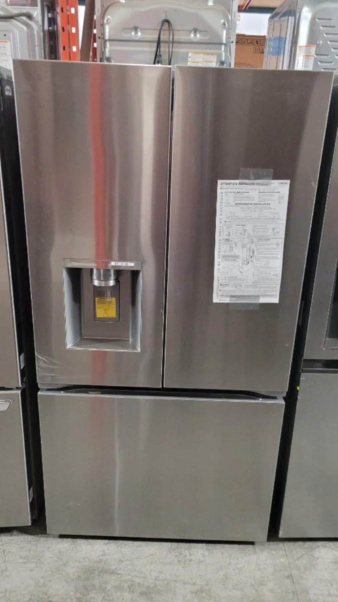 LRYXS3106S - REFRIGERATORS - LG - French 3-Door - Stainless Steel - Open Box - Image 2