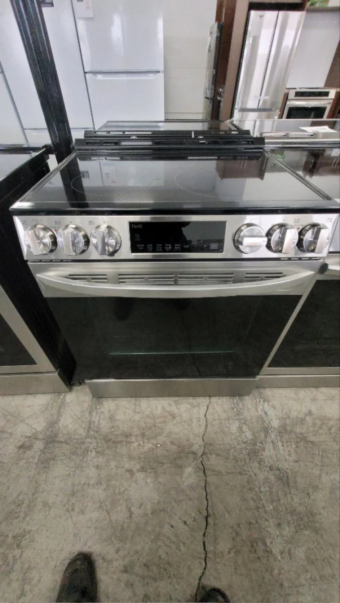 LSEL6333F - RANGES - LG - Electric - Stainless Steel - Open Box - Image 2