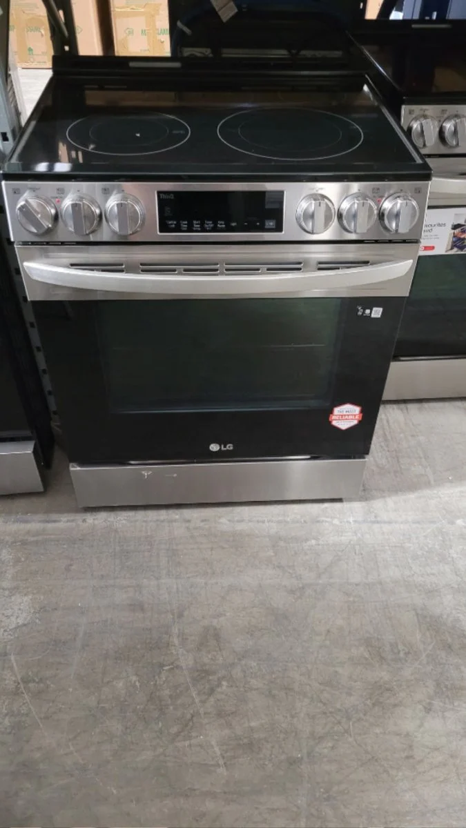 LSEL6333F - RANGES - LG - Electric - Stainless Steel - Open Box - Image 2