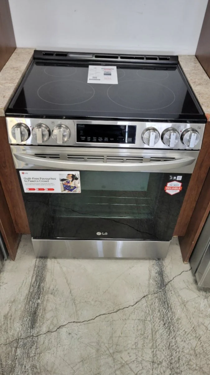 LSEL6333F - RANGES - LG - Electric - Stainless Steel - Open Box - Image 2