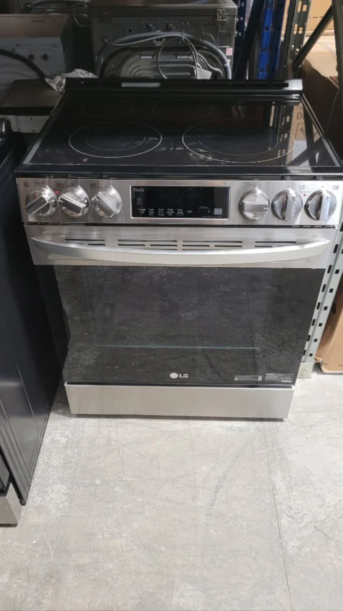 LSEL6333F - RANGES - LG - Electric - Stainless Steel - Open Box - Image 2