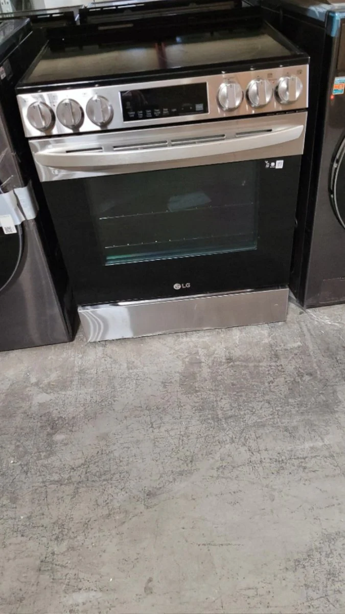 LSEL6333F - RANGES - LG - Electric - Stainless Steel - Open Box - Image 2