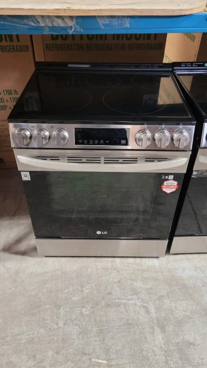 LSEL6333F - RANGES - LG - Electric - Stainless Steel - Open Box - Image 2