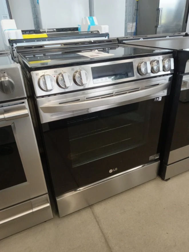 LSEL6333F - RANGES - LG - Electric - Stainless Steel - Open Box - Image 2