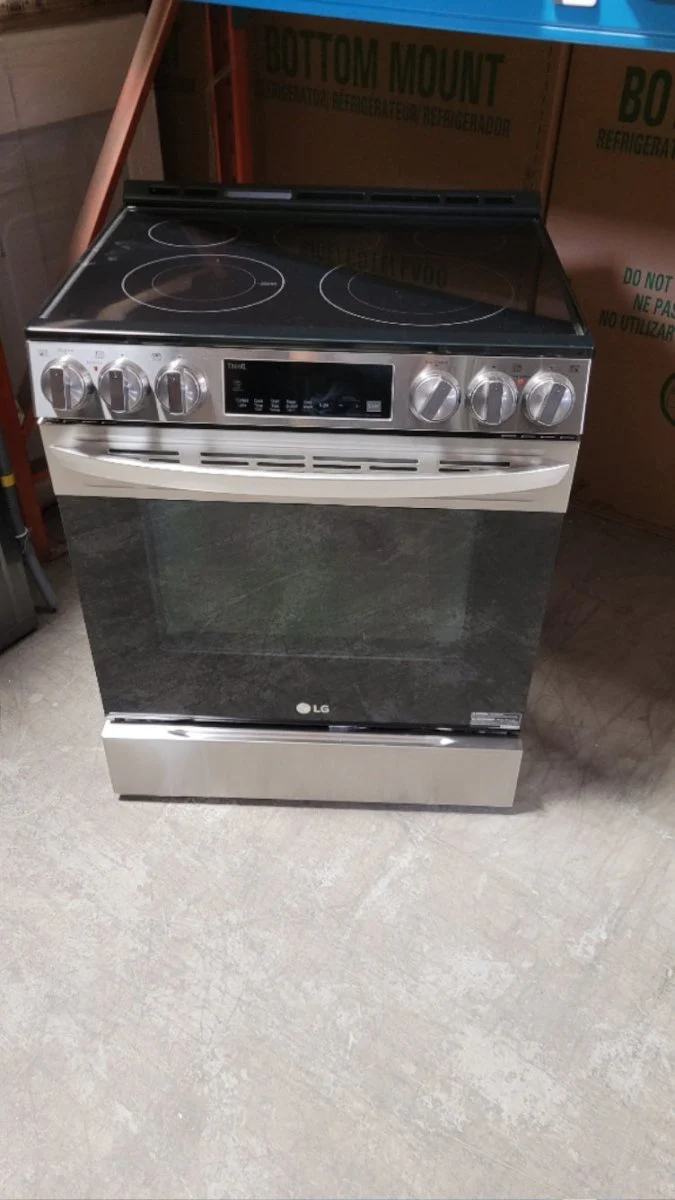 LSEL6333F - RANGES - LG - Electric - Stainless Steel - Open Box - Image 2