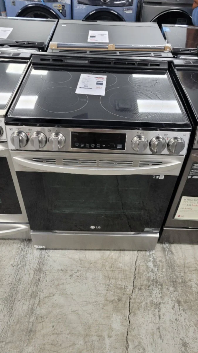 LSEL6333F - RANGES - LG - Electric - Stainless Steel - Open Box - Image 2