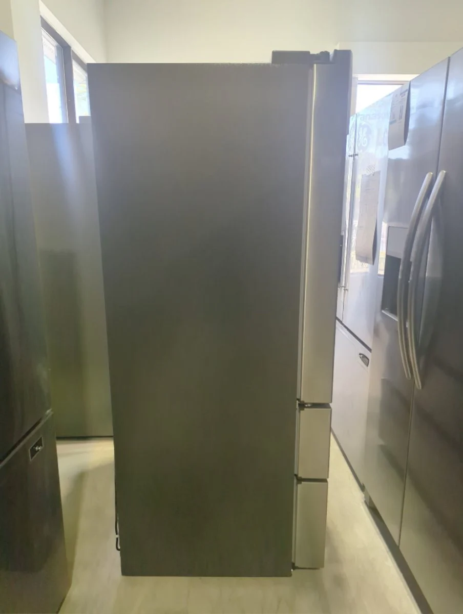 MRQ23BCAST - REFRIGERATORS - Midea - French 4-Door - Stainless Steel - Open Box - Image 4