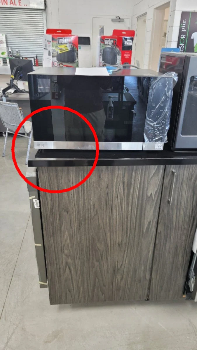 MSER2090S - MICROWAVES OVENS - LG - Countertop - Black - Open Box - Image 4