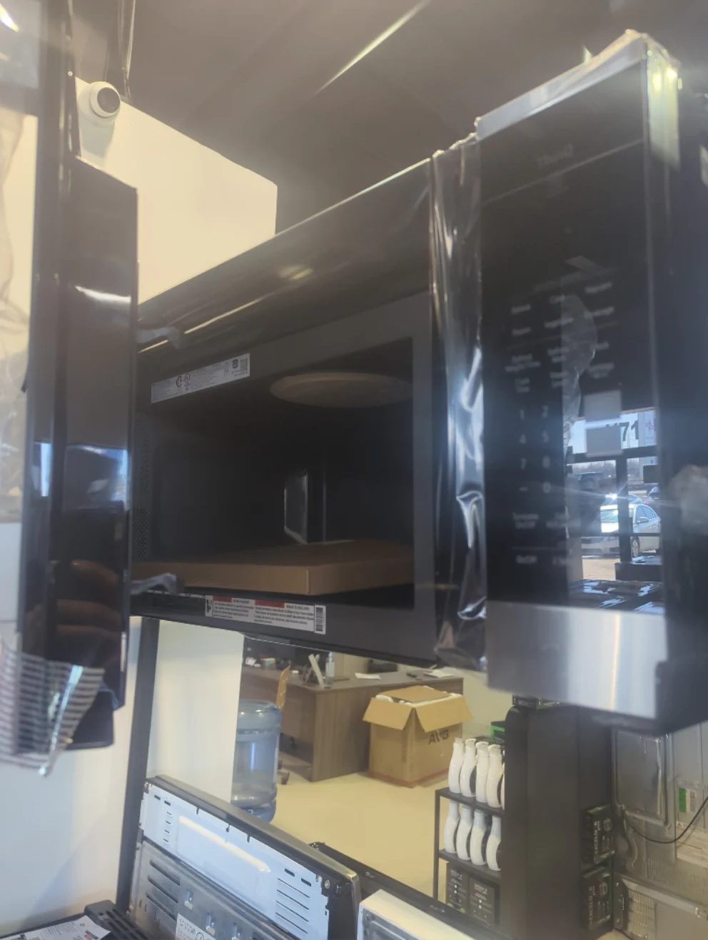 MVEM1825X - MICROWAVES OVENS - LG - Over-The-Range - Stainless Steel - Open Box - Image 3