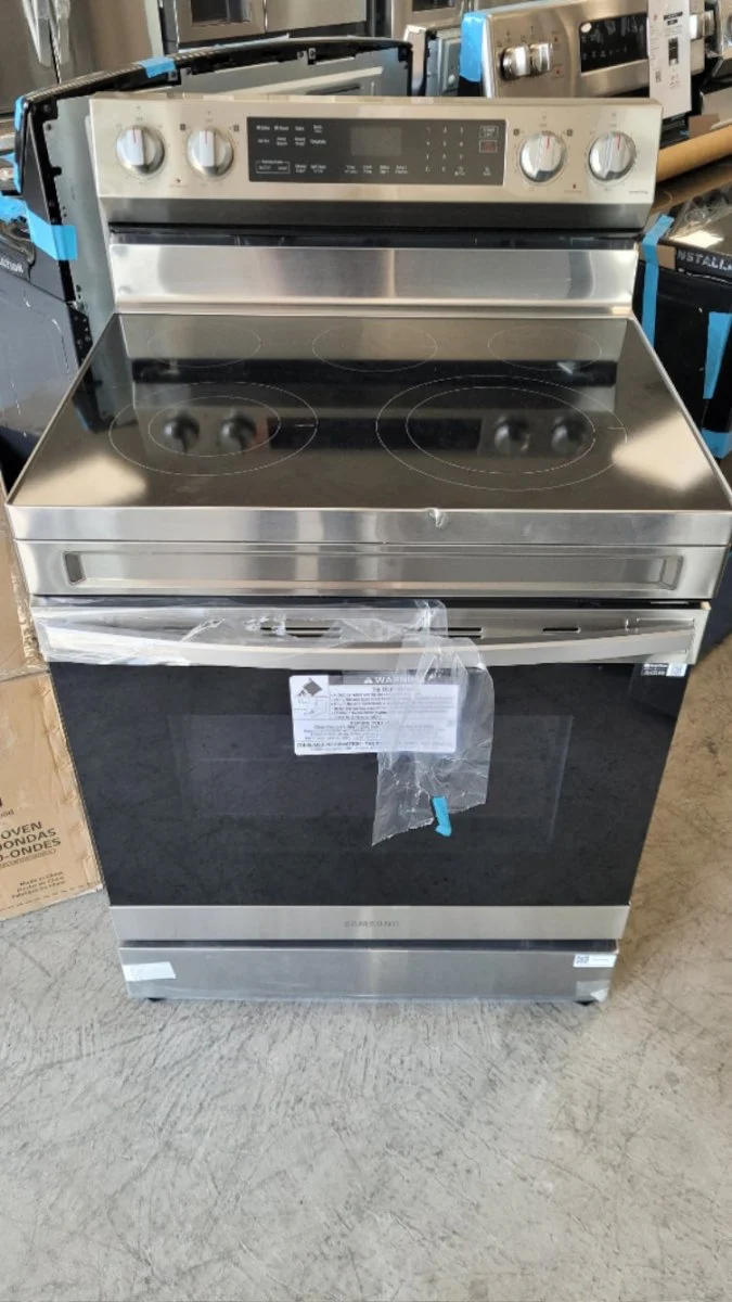 NE63A6511SS - RANGES - Samsung - Electric - Stainless Steel - Open Box - Image 2